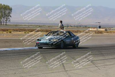 media/Oct-01-2022-24 Hours of Lemons (Sat) [[0fb1f7cfb1]]/10am (Front Straight)/